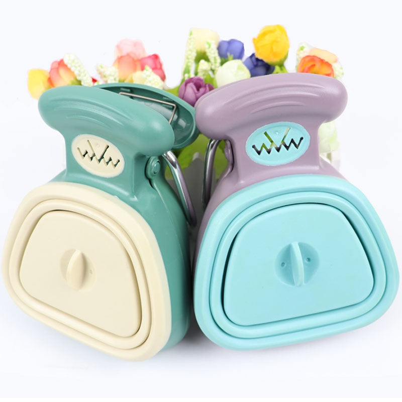 Foldable Travel Pooper Scooper with Bags