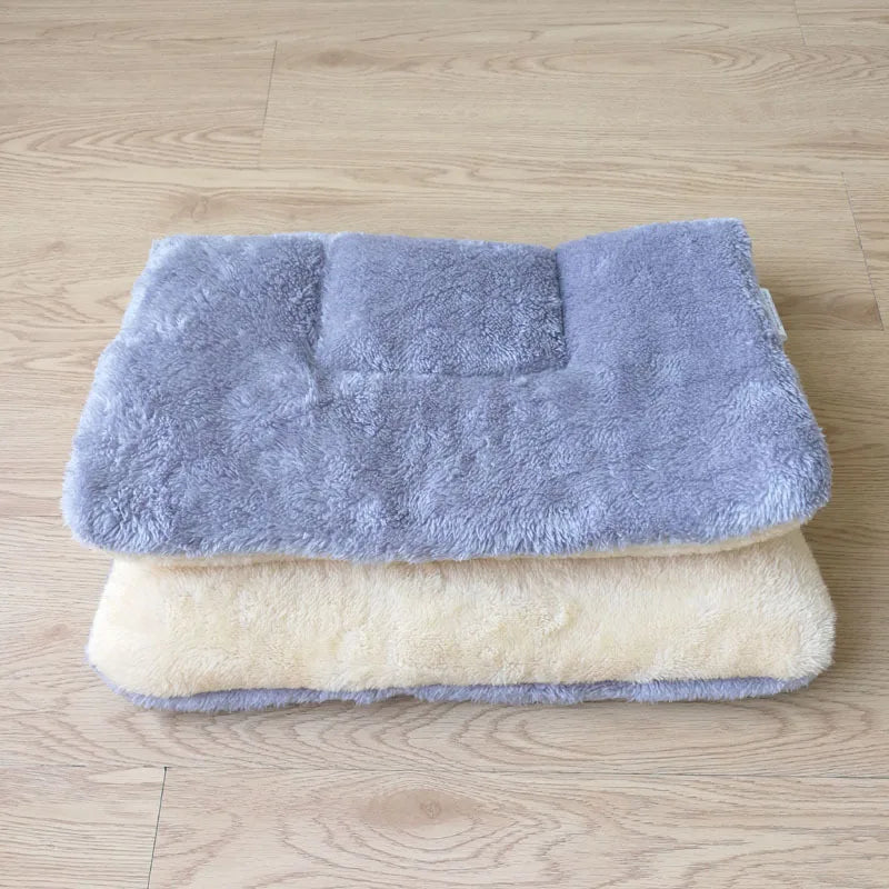 Soft Fleece Pet Travel Blanket & Bed Mat