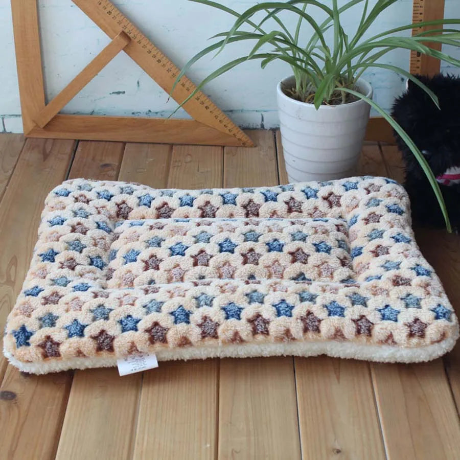 Soft Fleece Pet Travel Blanket & Bed Mat