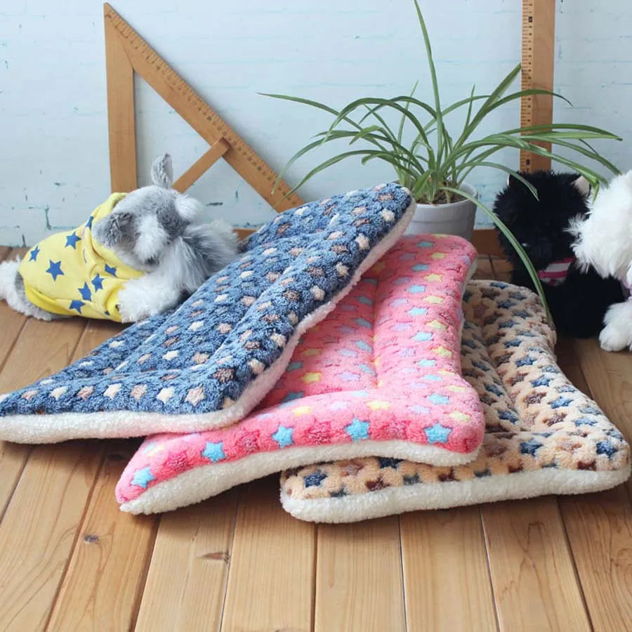 Soft Fleece Pet Travel Blanket & Bed Mat